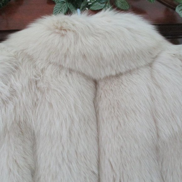 Gorgeous Blush Fox Fur Stroller Coat - Picture 3 of 7